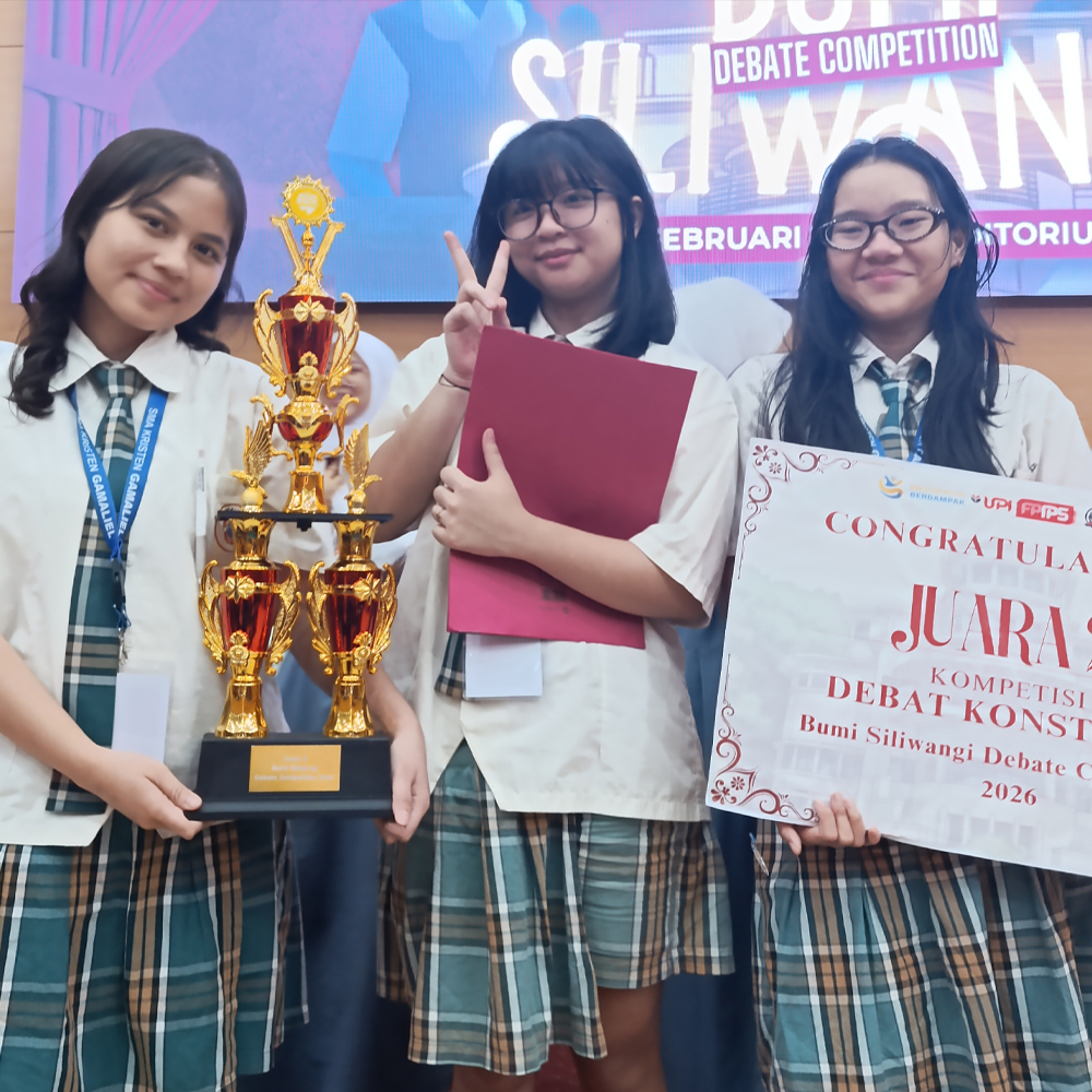 JUARA 2 LOMBA DEBAT TINGKAT NASIONAL DI UPI